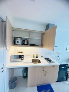 Cozy Studio Penthouse I Wi-Fi I Netflix l Pool - Manila - 3