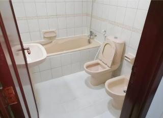 Corniche Street - Superb Lovely Room - Abu Dhabi - 2