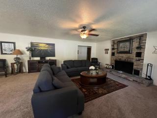 JI13- ,A two bedroom, one bath house with den, covered outdoor dining area and fenced in yard at our Joplin Inn home - Mount Ida - 0