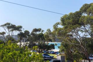 Breakers 6 - Mollymook - 6