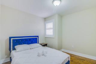 Luxury house, 25 minutes to Toronto Downtown - 4