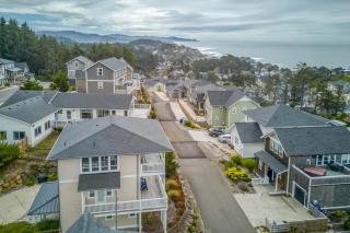 Nauti Beach Cottage - Lincoln City - 6
