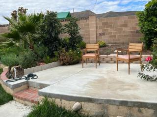 Modern 3 King Beds, Beautiful Large Backyard, WFH, Long Stays, Waterfall, WI-FI, FWY, 25 mins to Beach - Thousand Oaks - 6