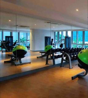 Elegant 1BR Uptown Parksuites BGC 200mbps/ Smart TV - Manila - 7