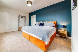 Glasswing Stays The Collier's Rest - 5