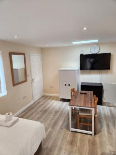 Beautiful private en-suite room with its own entry - Bexleyheath - 4