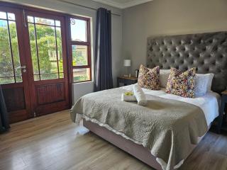 Six Whale Rock Gardens with back up power for load shedding - Plettenberg Bay - 9