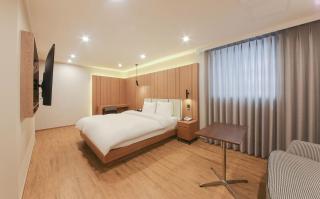 H Avenue Hotel in Gyeongju - Gyeongju - 6