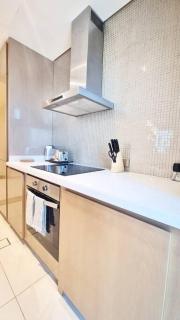 Luxury Paramount Hotel Apt D576 - 6