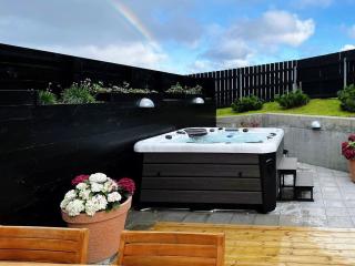 Stunning Ocean View Penthouse Apartment - Øravík - 7