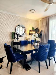Modern Luxe Retreat Brisbane - Doolandella - 0