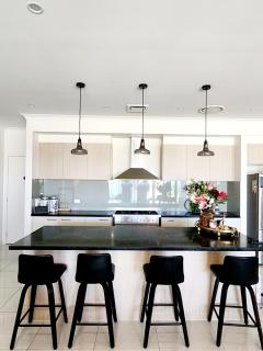 Modern Luxe Retreat Brisbane - Doolandella - 4