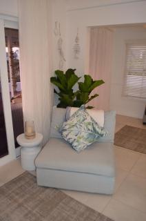 Stunning Beach House in Grotto Bay - 1