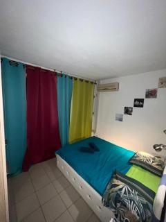 PICHETON MARINA 1 - 6