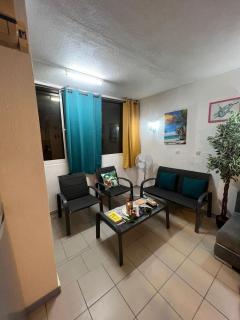 PICHETON MARINA 1 - 5