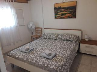 Robinson house Sea & olives - Tisno - 1