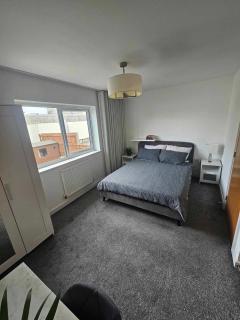 Entire 2 Bedroom House Modern Stylish Luxury - Plymouth - 3