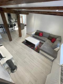 Appartement proche de la Suisse - - 8