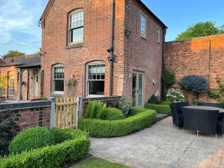 The Cottage, Orgreave Estate - Yoxall - 9