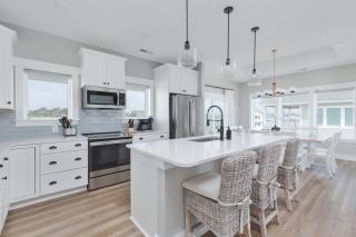 1542 - Southern Blue Crab by Resort Realty - Corolla - 1