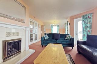 BEACH SIDE Sea Shanty House - 2