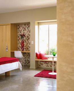 Home Hotel - 1