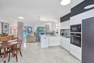 Coral Horizons Ocean View Apartments - Palm Cove - 5