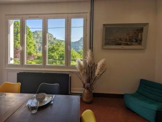 Maison rénovée avec piscine, parc arboré et proche de la gare à Chamalières-sur-Loire - FR-1-582-469 - Chamalières-sur-Loire - 5