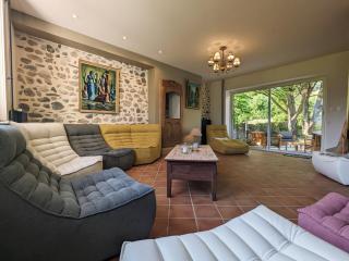 Maison rénovée avec piscine, parc arboré et proche de la gare à Chamalières-sur-Loire - FR-1-582-469 - Chamalières-sur-Loire - 3