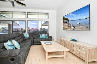 Sunshine Coast Dream Getaway - Pelican Waters - 2