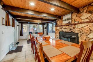 Mountain & Ski Slope View Cabin 3bd/3bth Sleeps 10 - Big Bear Lake - 2