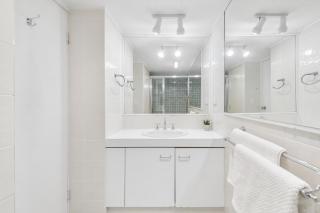 Avalon on Alex Beach 2 Bedroom Apartment - Alexandra Headland - 1