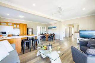 43 Squire Street Fingal Bay - 1