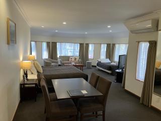Fitzherbert Castle Motel - Palmerston North - 1