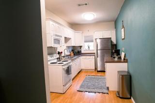 Hadley's House - A Country 3 Bdrm with Screened-In Porch - New Braunfels - 1