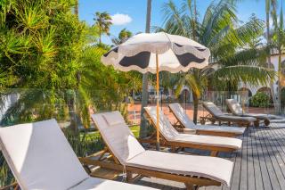 The Med Crescent Head - 8