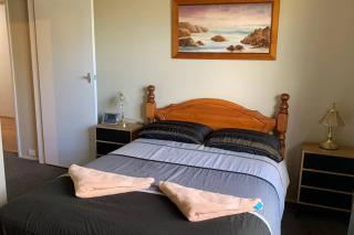 Chesnut Holiday Rental - Armidale - 4