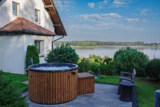 Dom na wzgórzu z widokiem na jezioro z balią i sauną - Lipnica - 0
