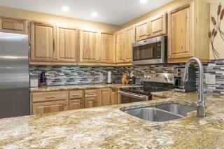 901 Crazy Horse Circle condo - 4