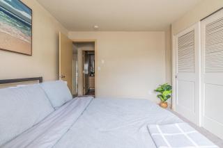 Beautiful and cozy one bedroom apartment -WiFi, BBQ, Patio, Dog park, close to Greenlake and Northgate - 4