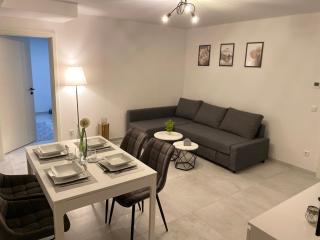 Business Suite 04 mit Netflix Premium & Parkplatz, zentral zu Audi & Schwarz Gruppe with Fußbodenheizung - Bad Friedrichshall - 8