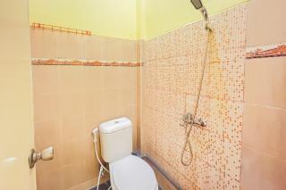Sion Homestay Mitra RedDoorz near Terminal Kertajaya Mojokerto - - 7