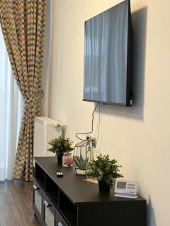 Luxury Apartments near Coresi Mall by GLAM - 8