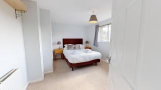 Taphouse Avenue - Crawley - 4