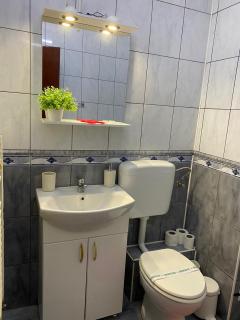 Red Apartments - Oradea - 1