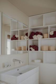 Stunning and Modern House On The Lake - Quarten - 7