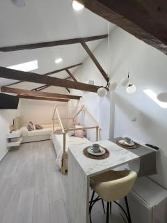 Suites Chic Star - Herencia - 8