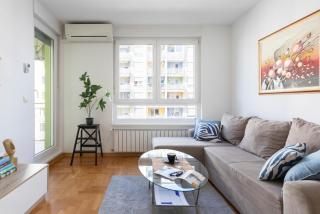 Sunny 1BDR with Balcony & Parking - Zagreb - 6