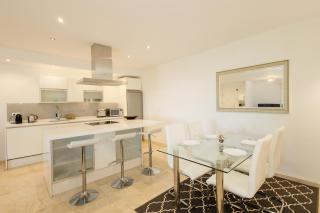 Sea view apartment with private garden and jacuzzi in Balcones del Lago, Istan - El Angel - 7