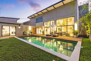 Manresa Villa-4BR Private Villa in Berawa, Bali - 0